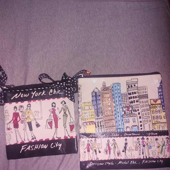 Brighton NWT Fashion City Cosmetic Bag Set - Picture 2 of 4